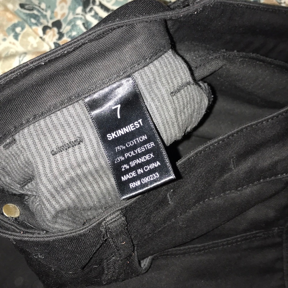 Jeans - Picture 4 of 6
